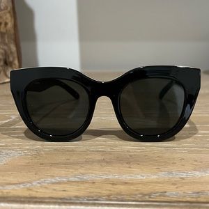 Le Specs Air Heart Sunglasses NWOT